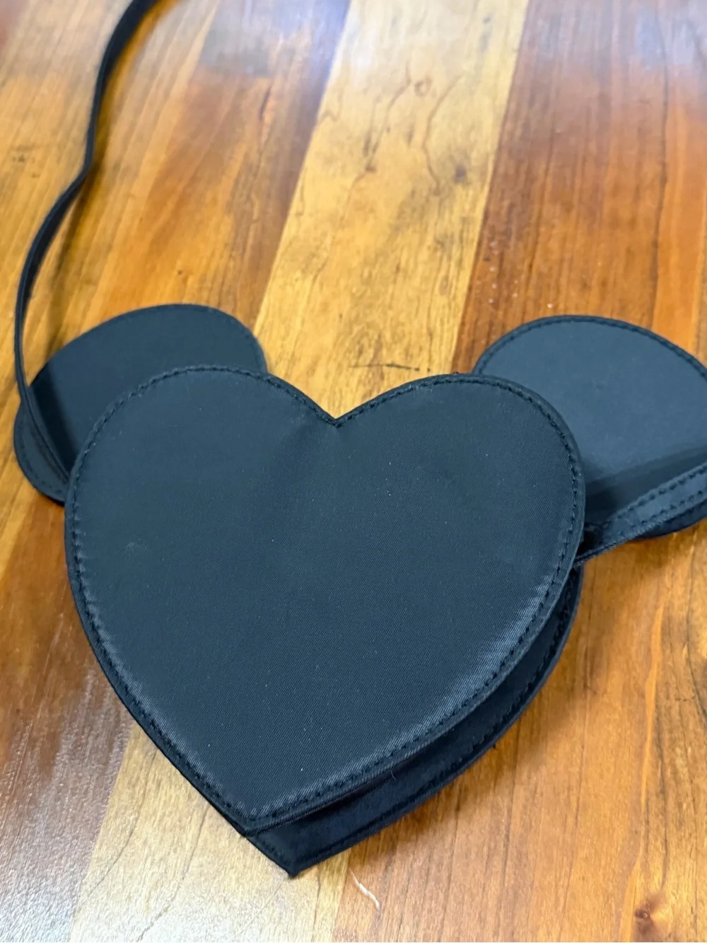 Disney x Keith Haring for H&M heart mouse ears shoulder bag